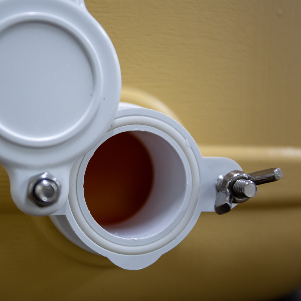 Honey Storage Tank with Honey Gate - 14 Gallons